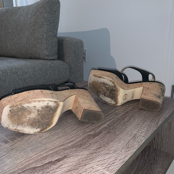 Michael Kors platforms - Picture 3 of 3